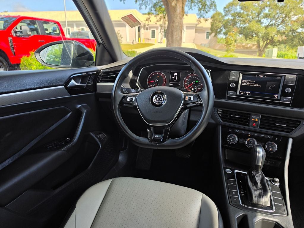 2021 Volkswagen Jetta R-Line