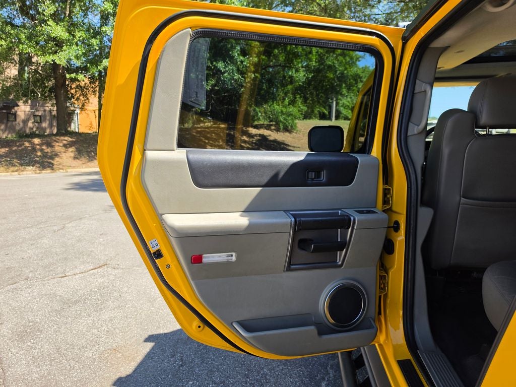 2004 Hummer H2 Base
