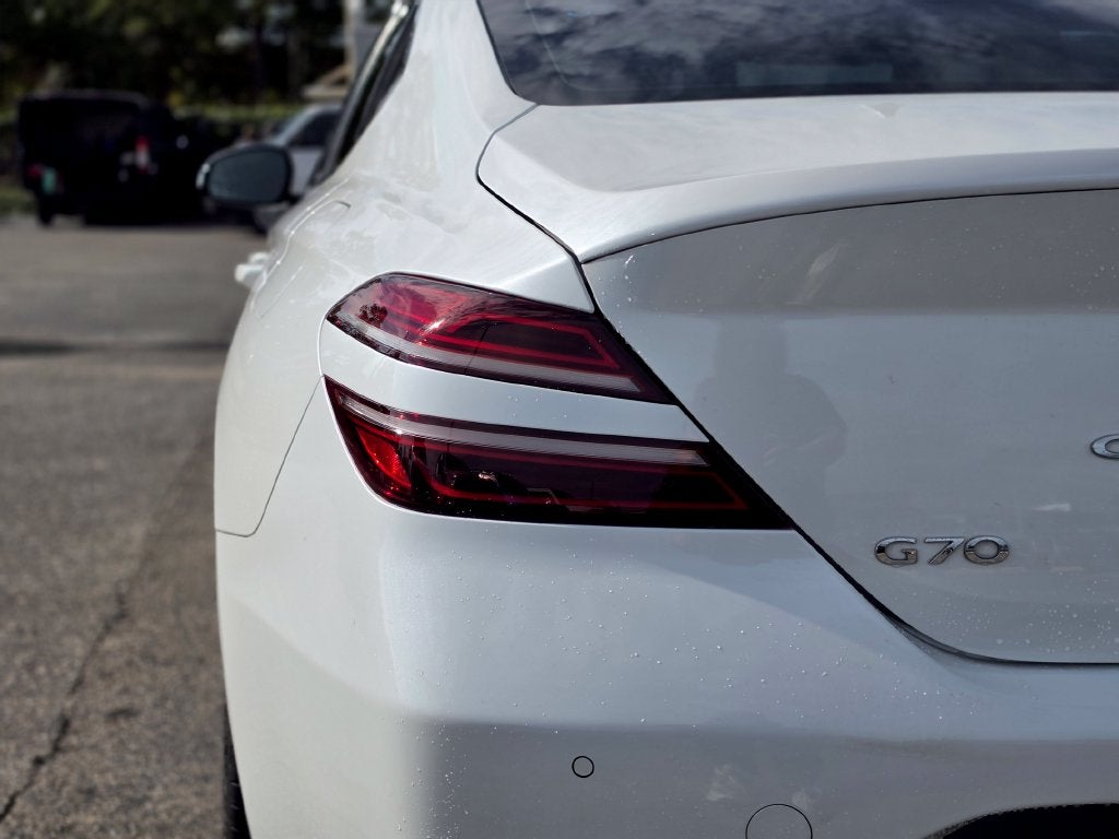 2023 Genesis G70 2.0T