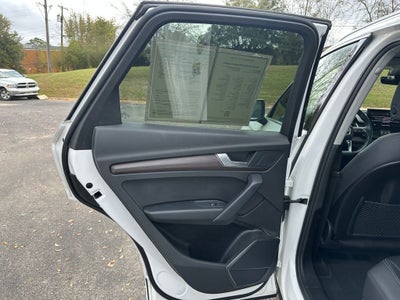 2022 Audi Q5 40 Premium quattro