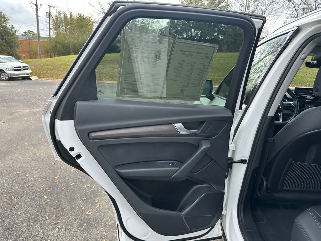 2022 Audi Q5 40 Premium quattro