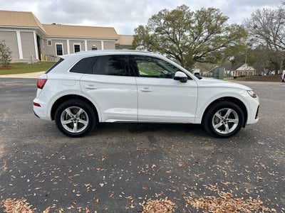 2022 Audi Q5 40 Premium quattro