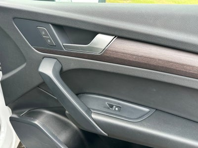 2022 Audi Q5 40 Premium quattro