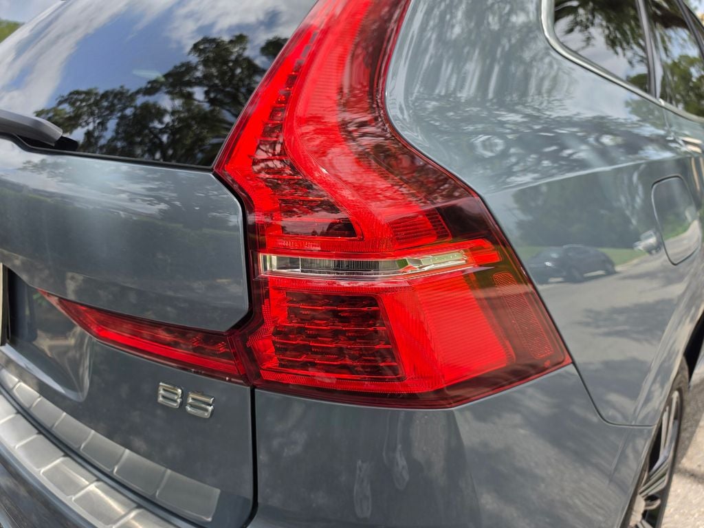 2022 Volvo XC60 B5 Inscription
