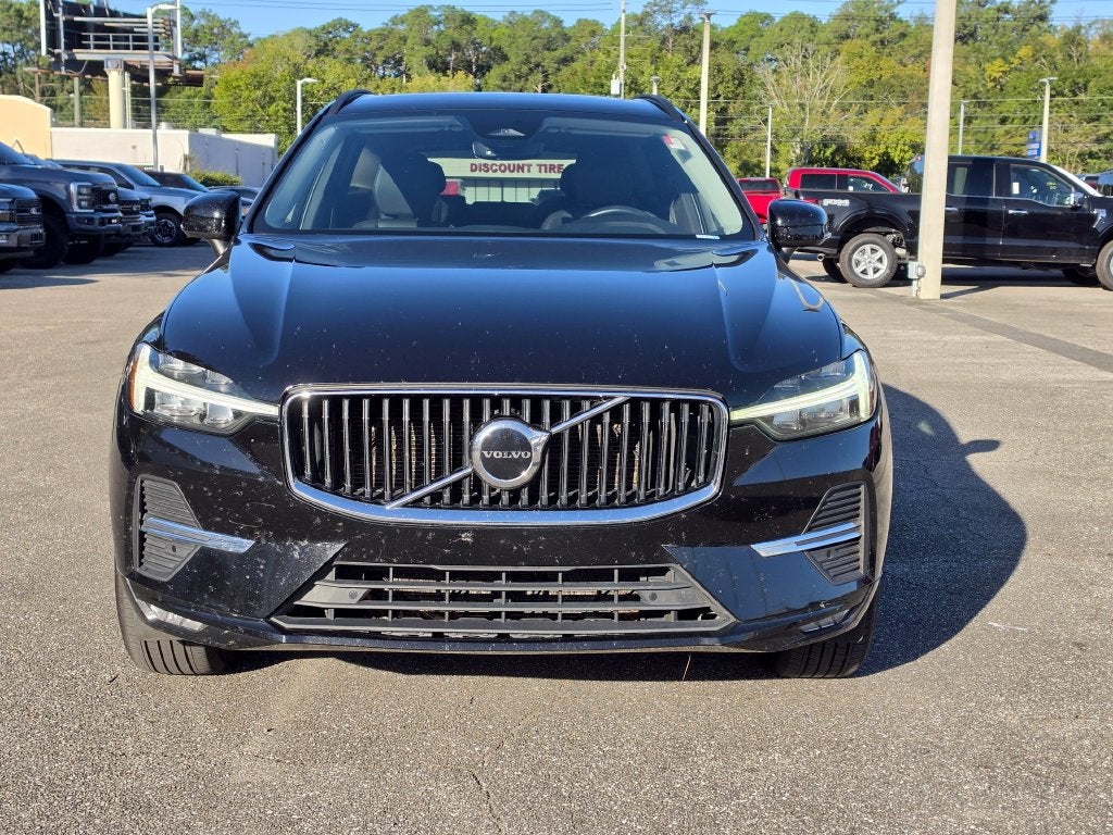 2022 Volvo XC60 B5 Momentum