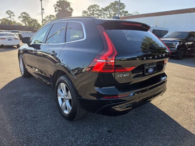 2022 Volvo XC60 B5 Momentum