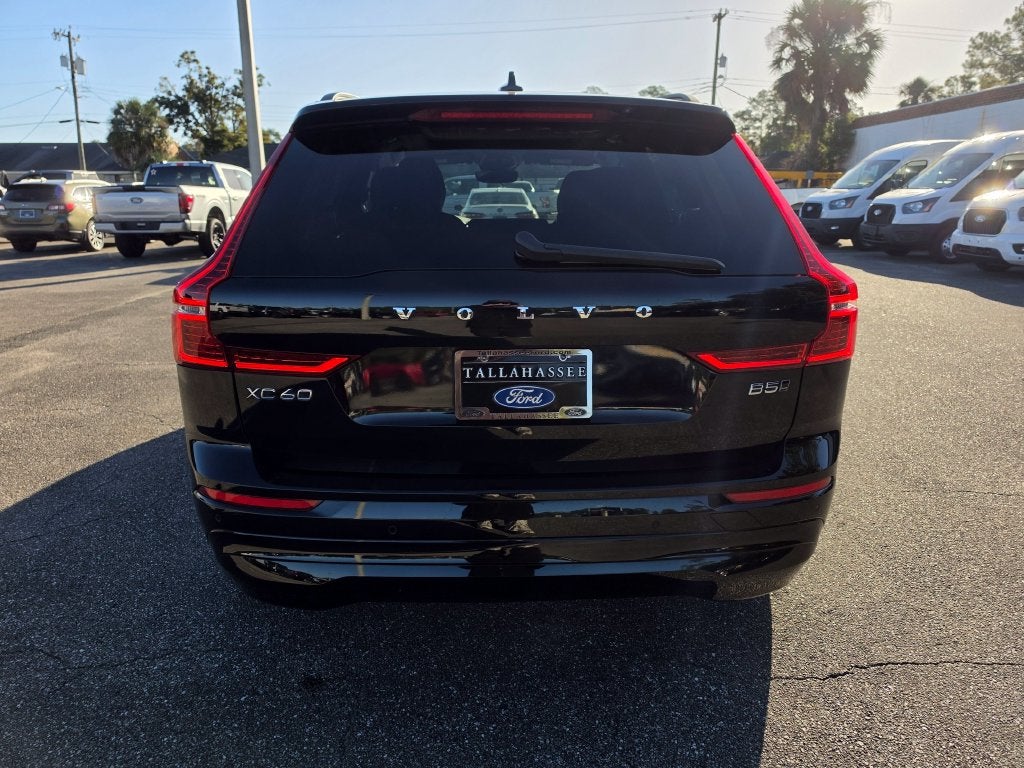 2022 Volvo XC60 B5 Momentum
